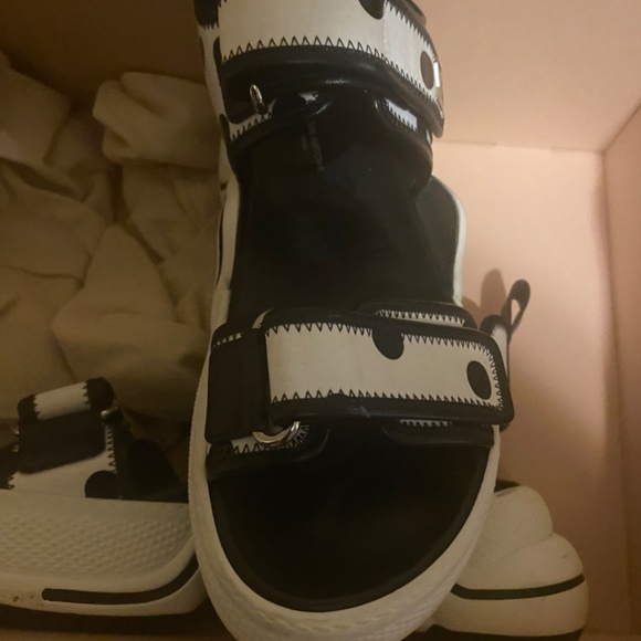 LV archlight sandal - Picture 2 of 4